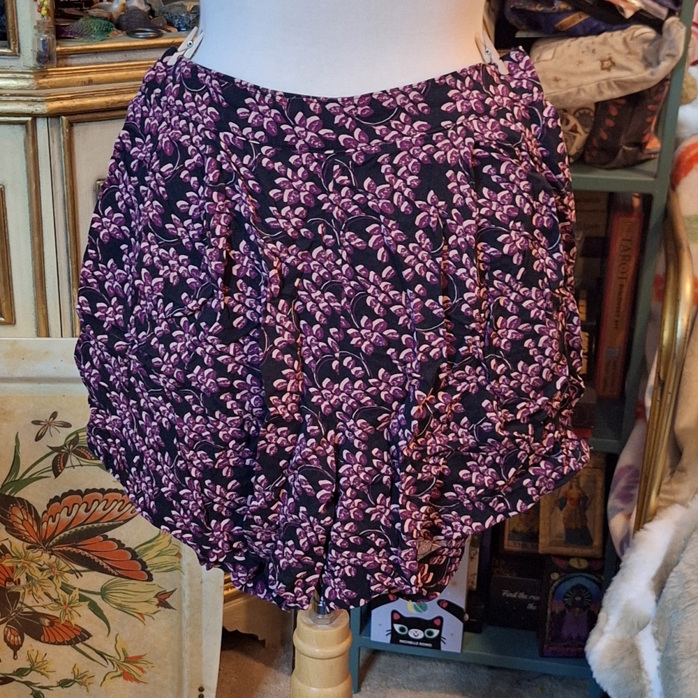 14th & Union Black With Purple And Pink Floral Leaf Wide Leg Shorts Small